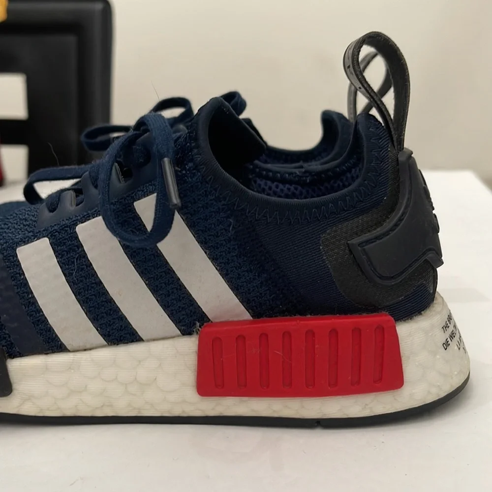 ADIDAS JAPAN ORIGINAL NMD R1 COLLEGIATE NAVY RUNNING SNEAKERS MENS-BOYS SIZE 6.5